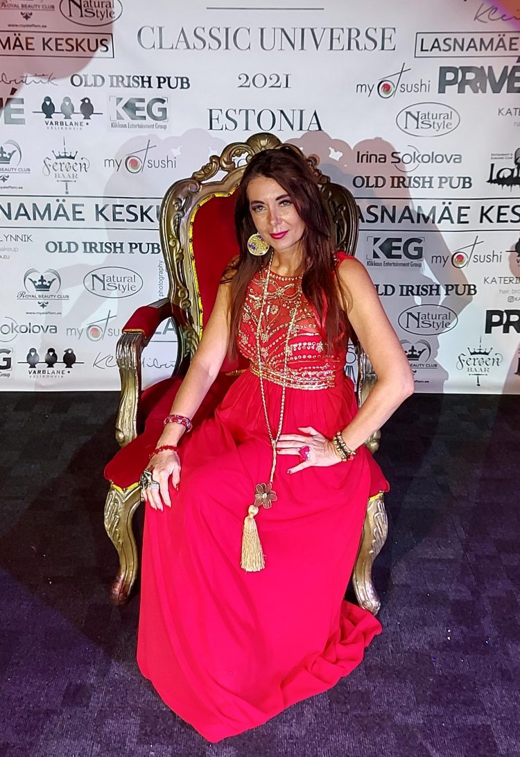 MAI  BAILAH ganadora de Coronas de Belleza con propósito