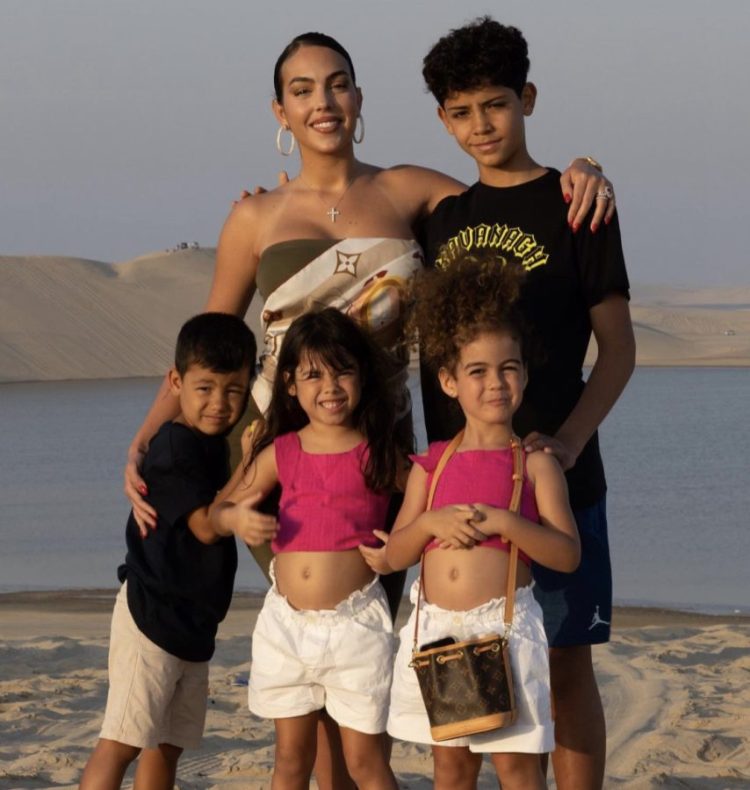 Así son los estilismos más top y en tendencia de la familia de Cristiano y Georgina