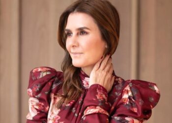 Alejandra Llamas y su obra ‘El Libro de Oro’ aterrizan en España para su promoción