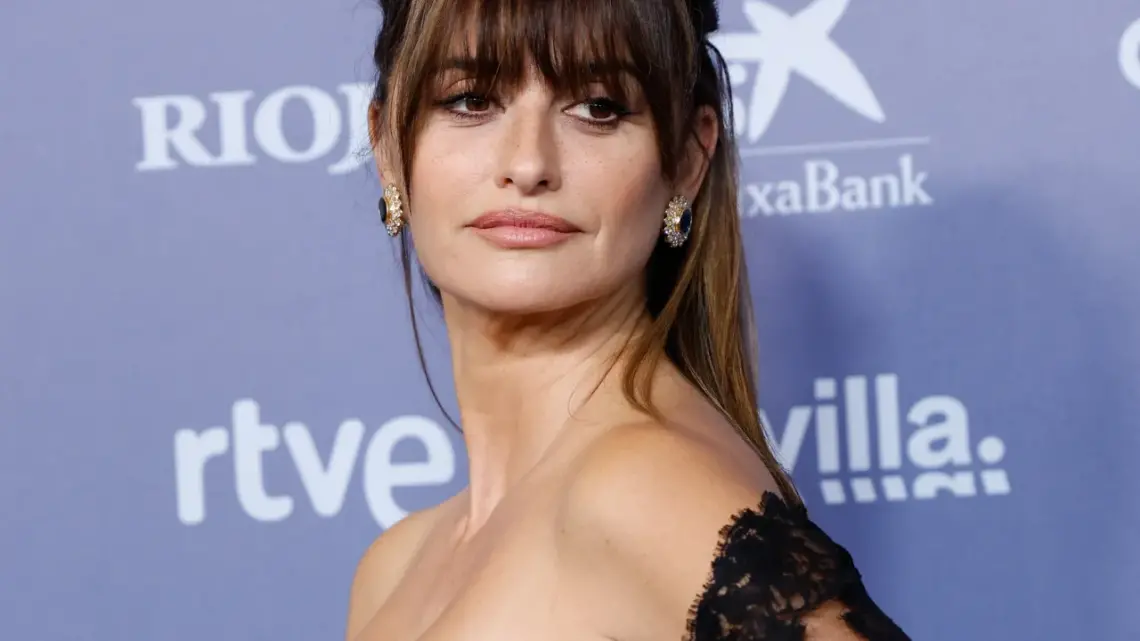 LOS TRUCOS DE BELLEZA DE PENÉLOPE CRUZ PARA LUCIR PIEL PERFECTA A LOS 49 AÑOS