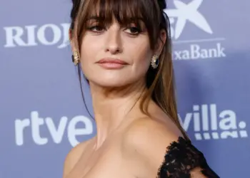LOS TRUCOS DE BELLEZA DE PENÉLOPE CRUZ PARA LUCIR PIEL PERFECTA A  LOS 49 AÑOS