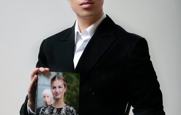 Jesús Reyes: el periodista experto en moda y casas reales que triunfa en los medios de comunicación por sus acertados análisis de estilo de royals y celebrities