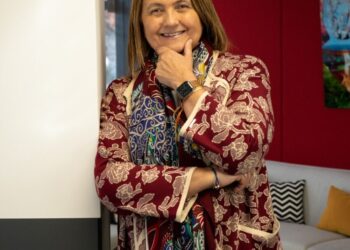 MARÍA DÍAZ DE LA CEBOSA RECIBE EL PREMIO TRAVELERS EN LA FERIA INTERNACIONAL DE TURISMO DE MADRID