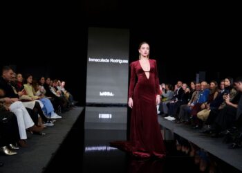Las firmas de Moda de Canarias brillan en la Semana Internacional de Moda Flamenca de Sevilla (SIMOF)