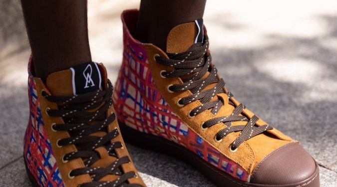 Trápala es la marca de moda llena de arte que te invitamos a conocer (y llevar)