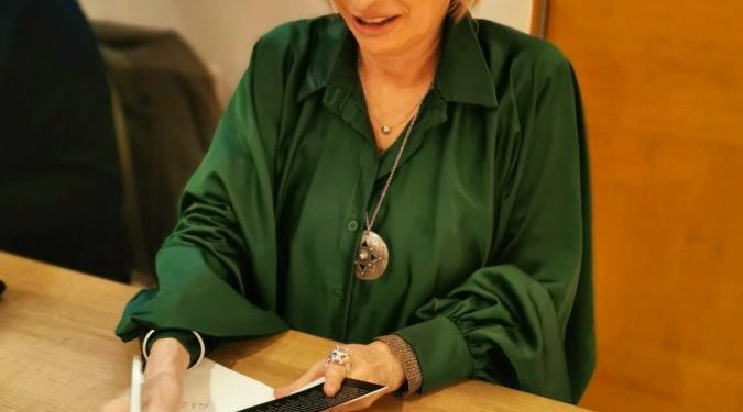 LA SAGA GOWMGOM Charlot y Pipermint La Misión de Pilar Carrizoza