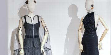 Pilar Dalbat inaugura, de la mano de Fundación Caja Rural Granada, nueva exposición en el Museo del Automóvil y la Moda de Málaga